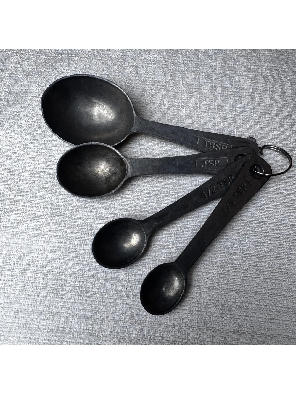 Vintage Aluminum Measuring Spoon Set Of 4 On Ring 1 Tbsp 1 Tsp 1/2 1/4 Tsp